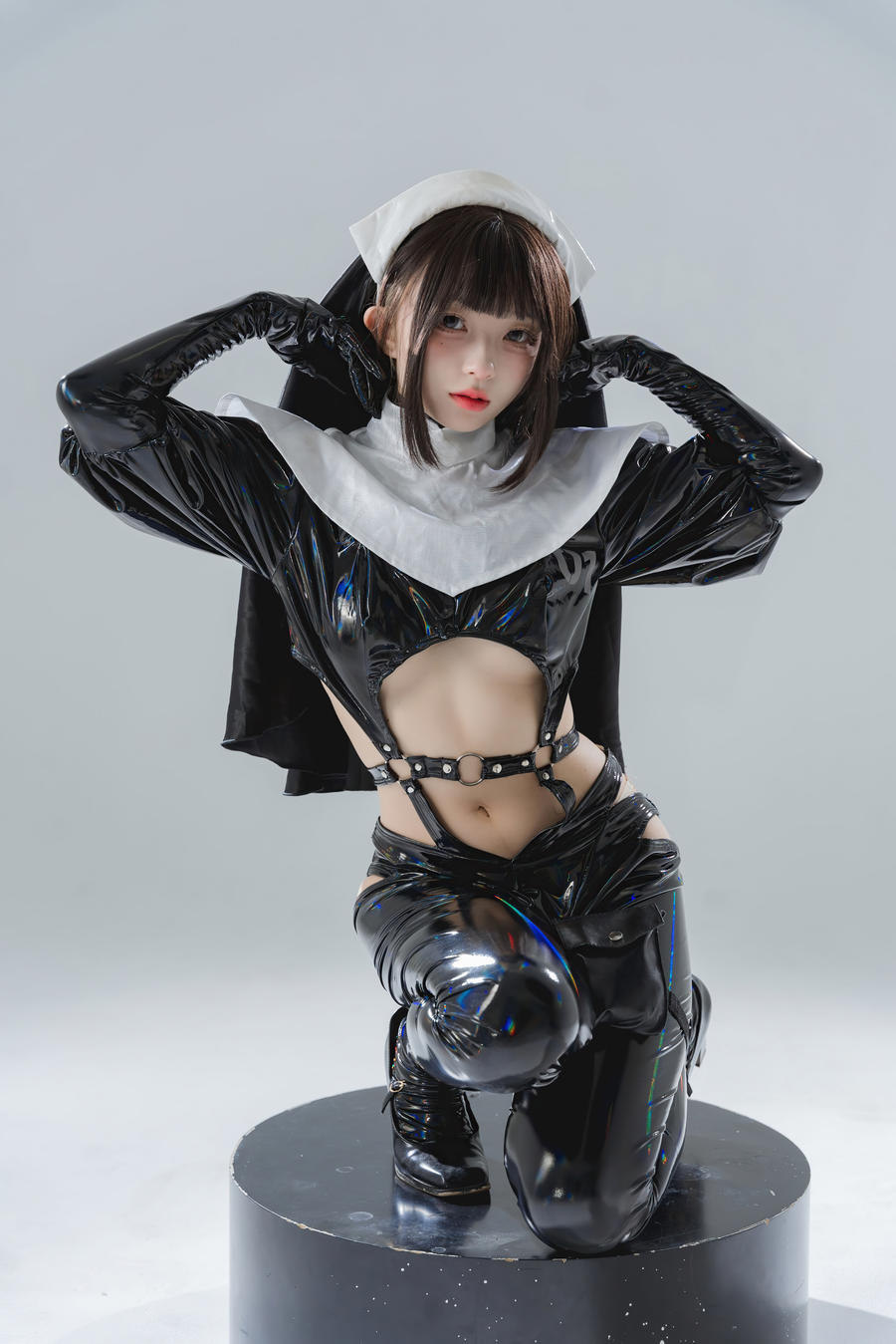 花铃No.029 – 漆皮修女 [38P]插图1